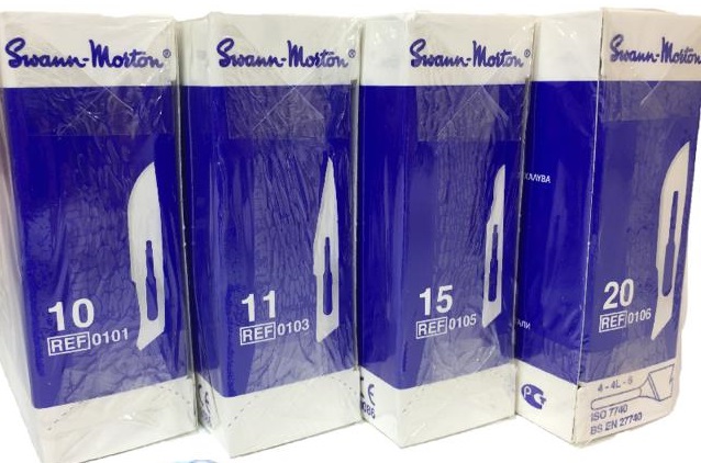 SwannMorton mesjes doos 100 stuks nr 15 (2 + 1 GRATIS)