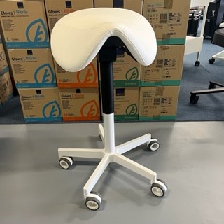 tabouret_open_wielen_wit_1